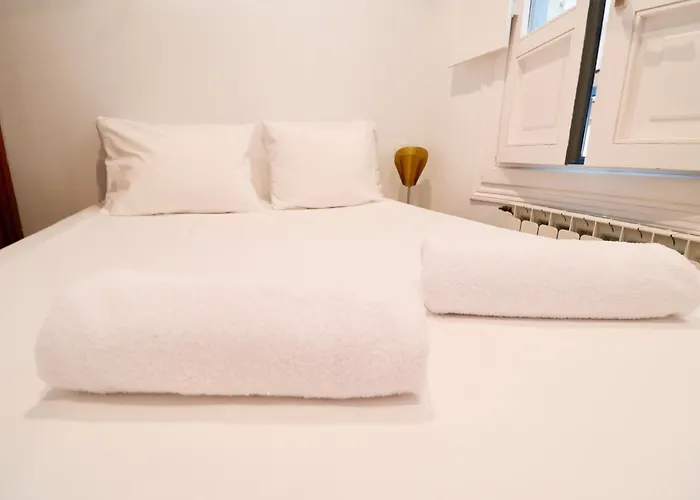 Plaza Consti, Heart Of The Old Town Апартаменты